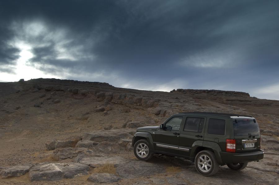  Jeep Cherokee 2008 года  (фото 61 из 161)